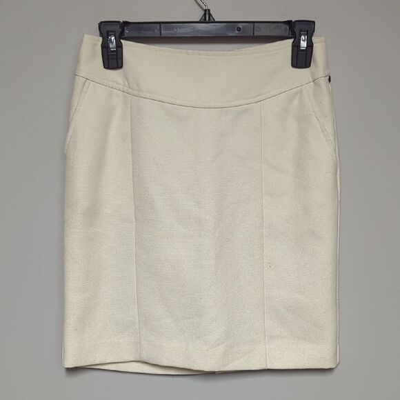 Banana Republic Cream Knee-Length Pencil Skirt for Work - Picture 1 of 5